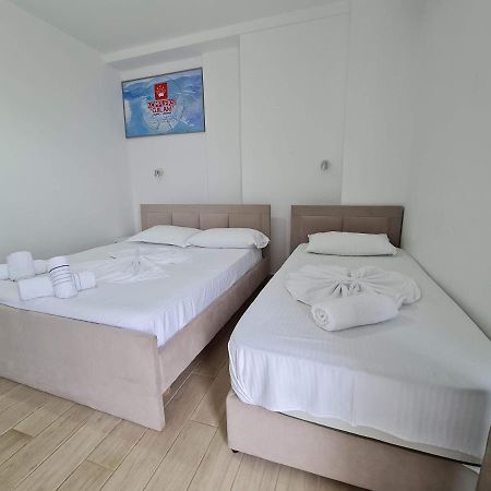 La Luna Hotel Ksamil Dış mekan fotoğraf
